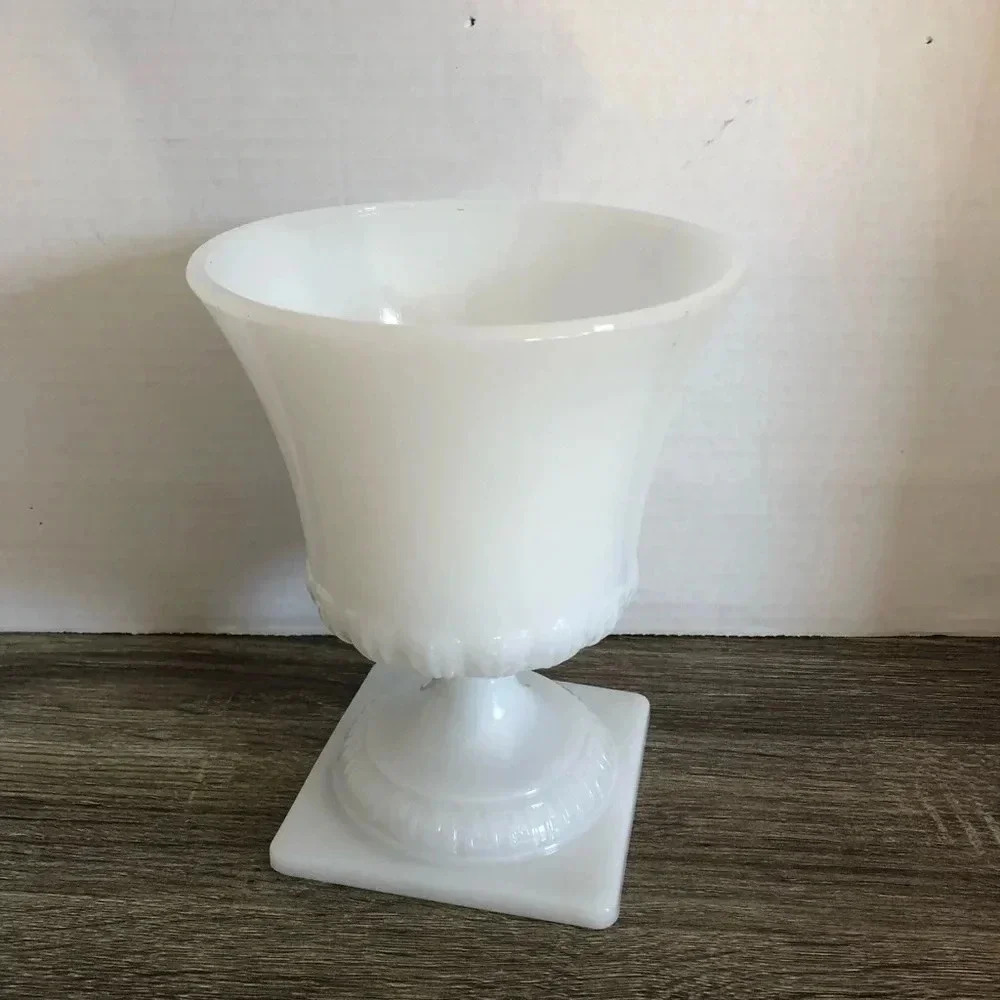 Vtg E.O. Brody Milk Glass Compote